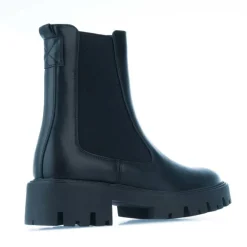 Betty Chelsea Boots