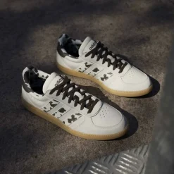 Breaknet Sleek Suede Womens Shoes