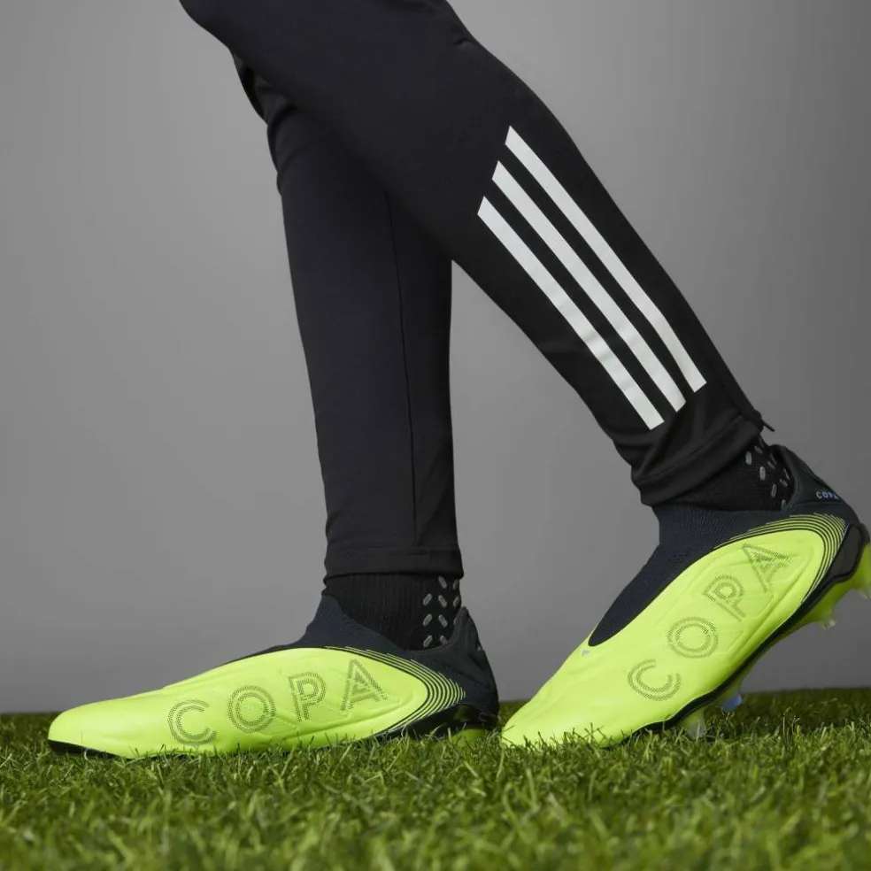 Copa Pure III Elite Laceless Firm Ground Football Boots