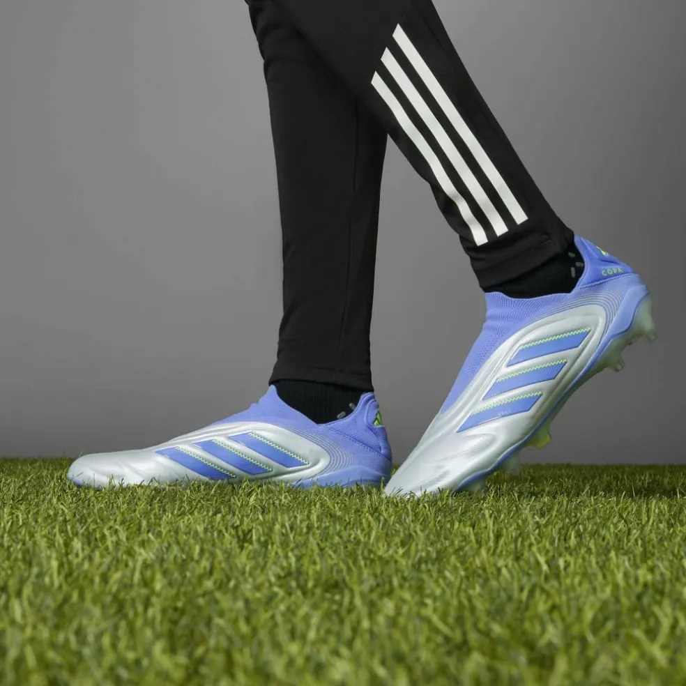 Copa Pure III Elite Laceless Firm Ground Football Boots