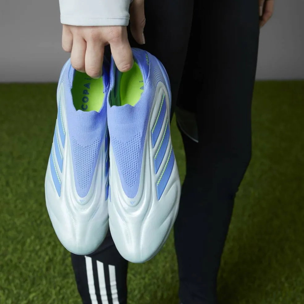 Copa Pure III Elite Laceless Firm Ground Football Boots