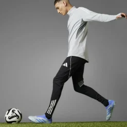 Copa Pure III Elite Laceless Firm Ground Football Boots