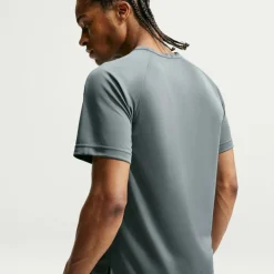 Dri-FIT UV Hyverse Men's Short-Sleeve Fitness Top