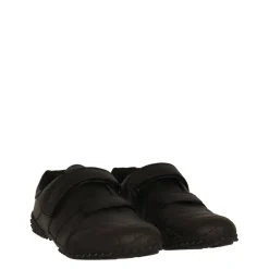 Fulham Mens Trainers