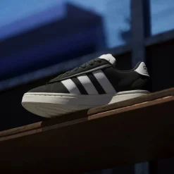 Grand Court Alpha 00s Low-Top Trainers Womens