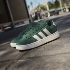 Grand Court Alpha 00s Low-Top Trainers Womens