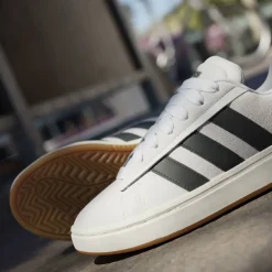 Grand Court Alpha 00s Low-Top Trainers Womens