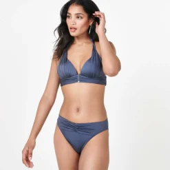 Icon Sophisticated Bikini Top