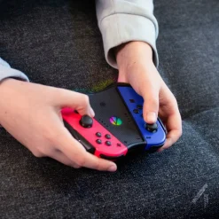 Light-Up Play & Charge Comfort Controller compatible with Nintendo Switch Joy-Con controllers