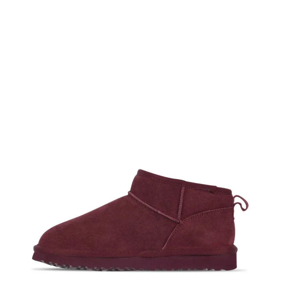 Low Snug Boots Womens