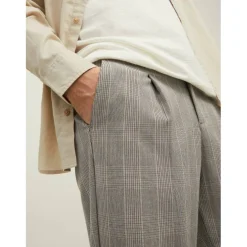 Men's Bill Straight Leg Jeans