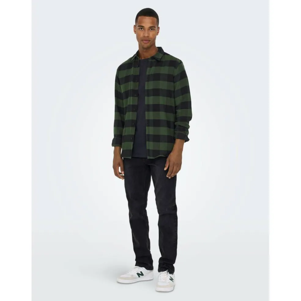 Men's Long-Sleeve Check Patterned Shirt
