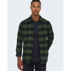 Men's Long-Sleeve Check Patterned Shirt