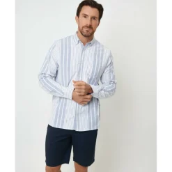 Men's Long-Sleeve Oxford Shirt