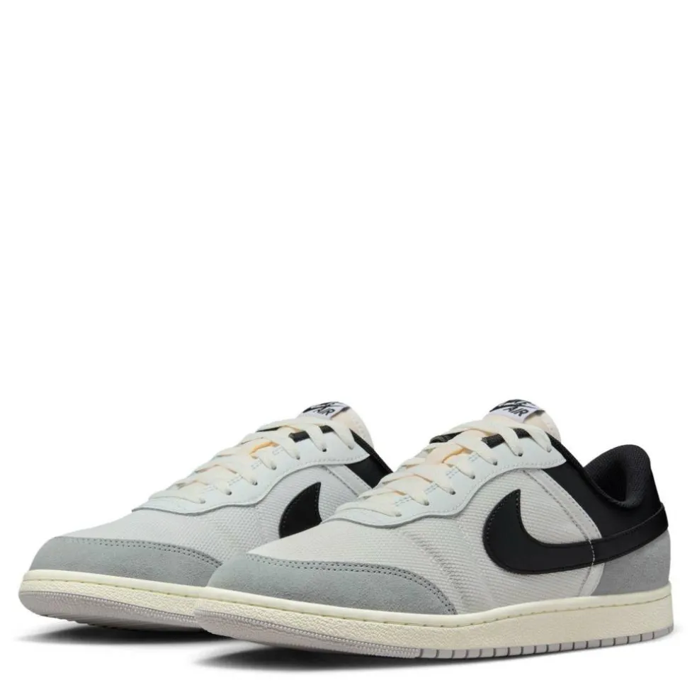 Men's Low-Top Trainers