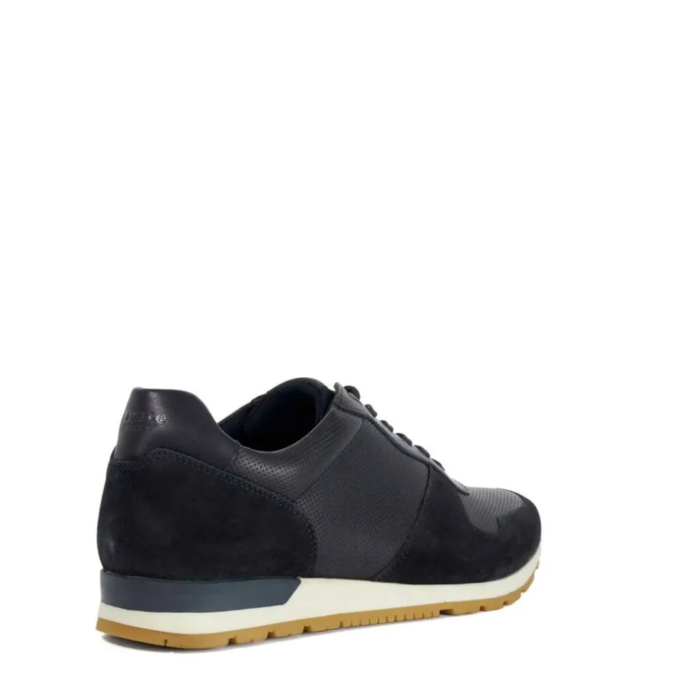 Men's Low-Top Trainers