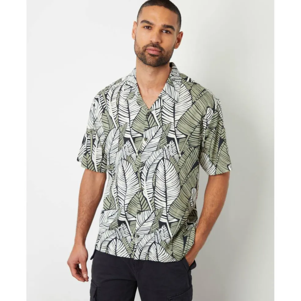 Men's Short-Sleeve Patterned Shirt