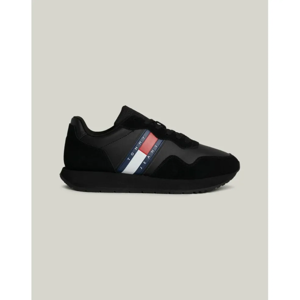 Modern Runner Low Top Trainers