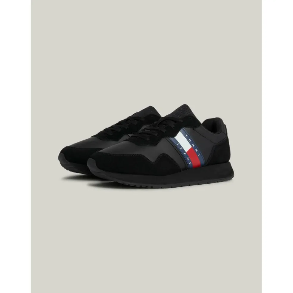 Modern Runner Low Top Trainers