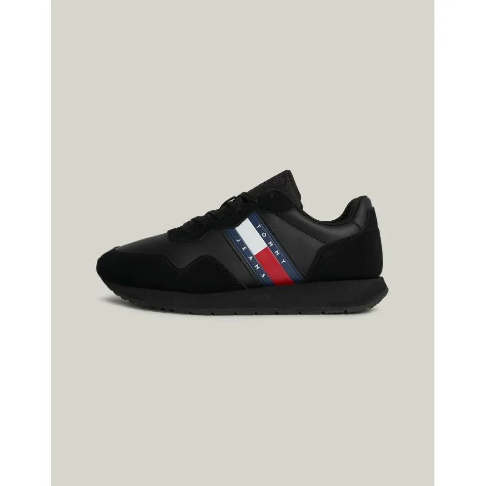Modern Runner Low Top Trainers