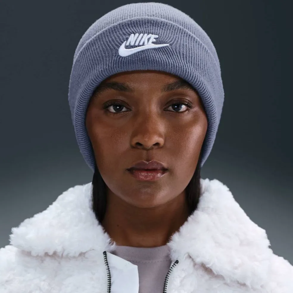 Nike NSW Peak Beanie Sn71