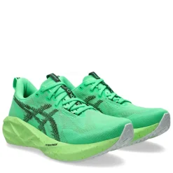 Novablast 5 Mens Running Shoes