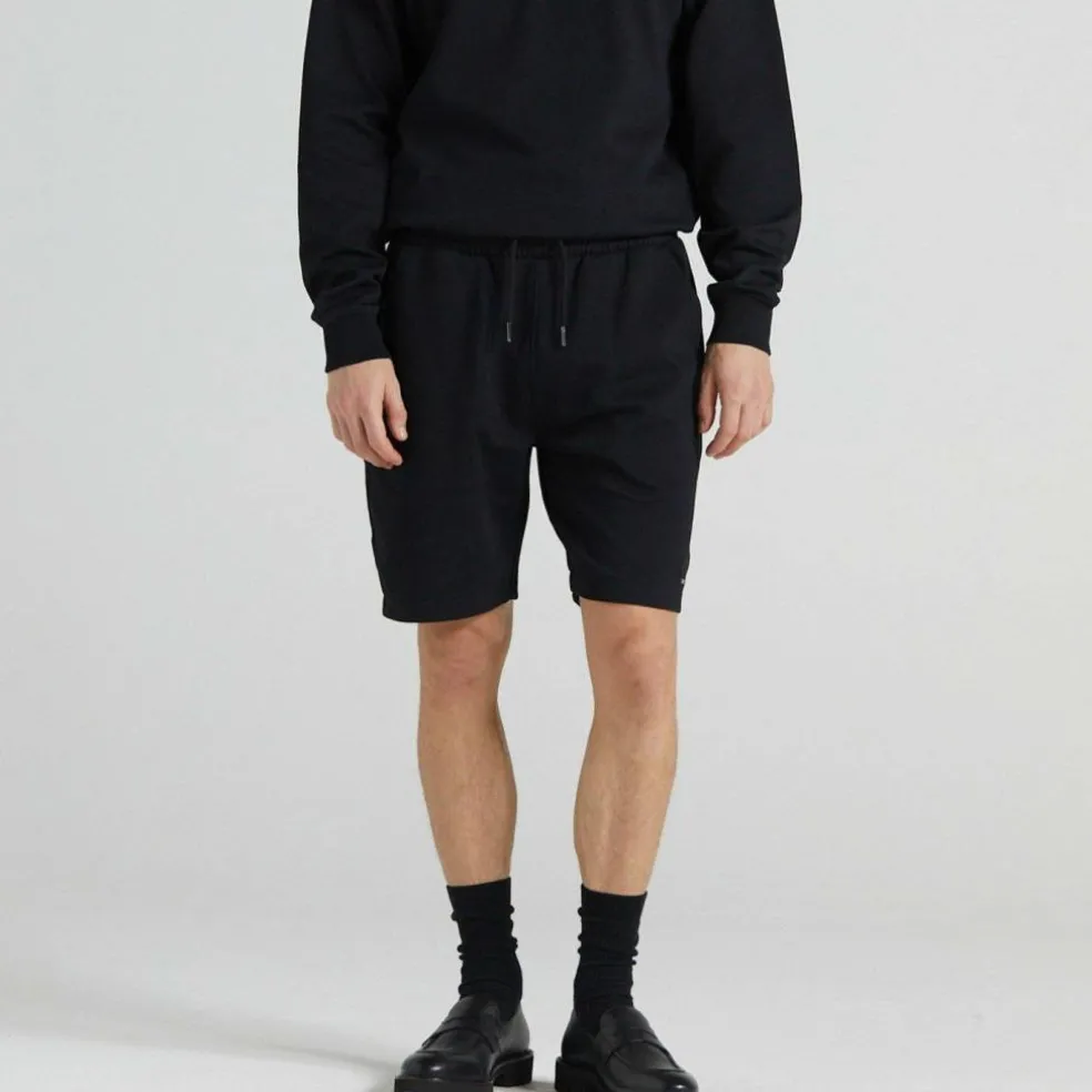 OC Water Repellent Smart Travel Shorts