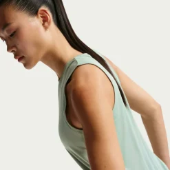 One Classic Women's Dri-FIT Fitness Tank Top