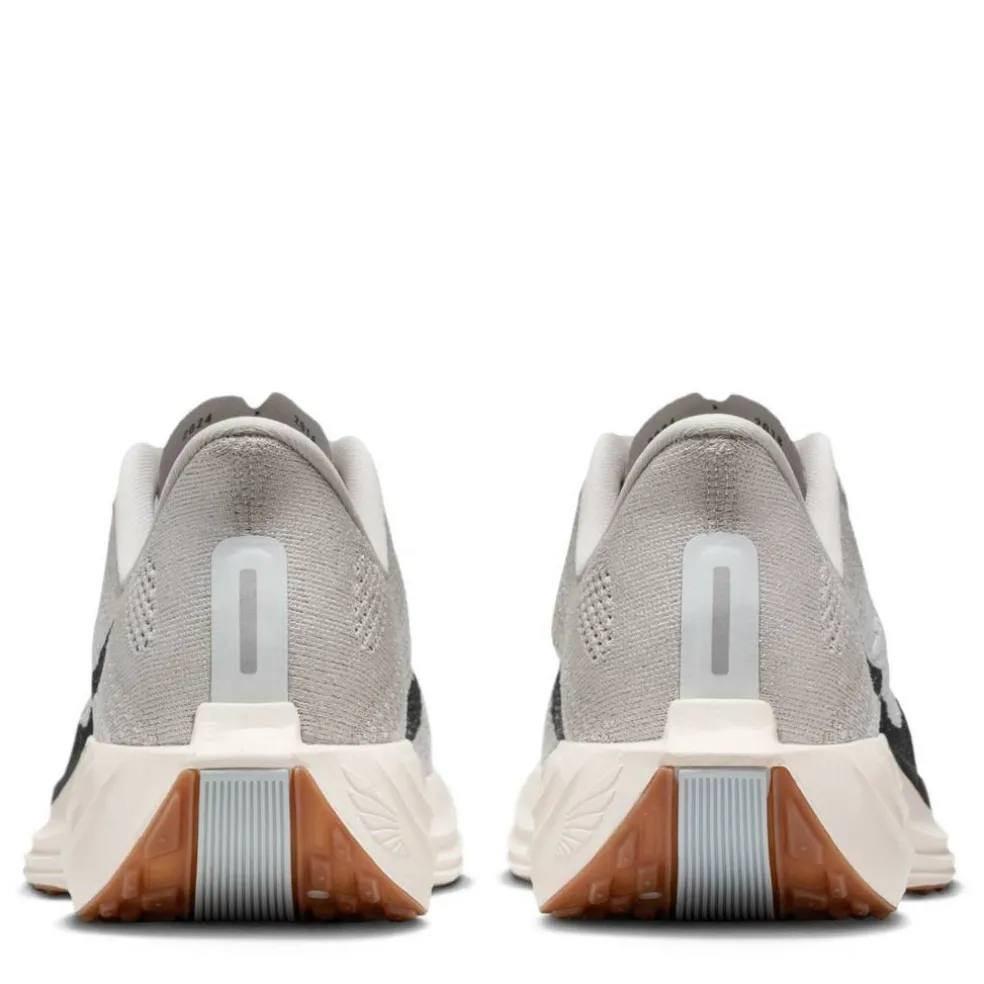 Pegasus Plus Trainers Mens
