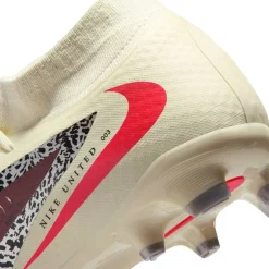 Phantom 6 Academy Adults Firm Ground Football Boots