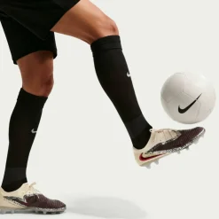 Phantom 6 Low Elite Adults Firm Ground Football Boots