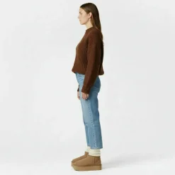 Platform Snug Boots Womens