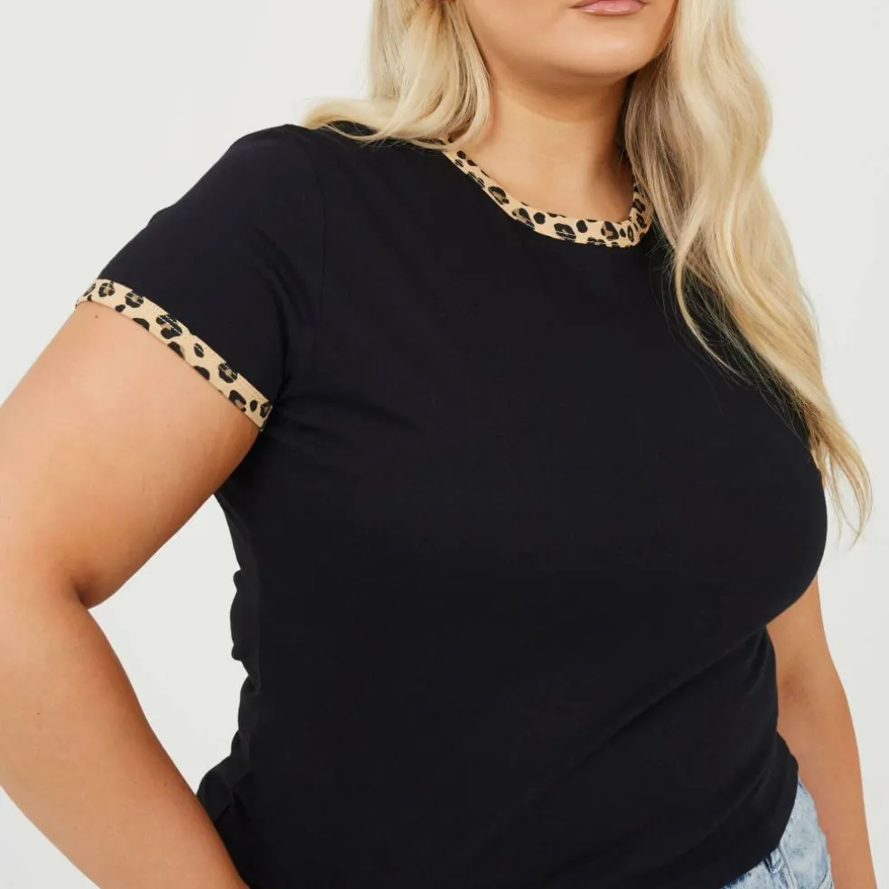 Plus Size Short Sleeve T-shit with Leopard Print Neck and Sleeve Rib