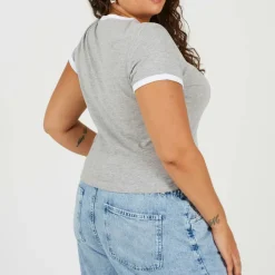 Plus Size Short Sleeve T-shit with Contrast Neck and Sleeve Rib