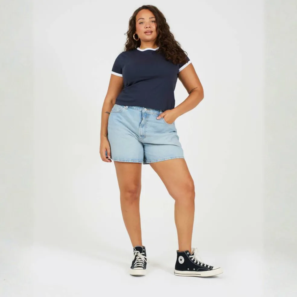Plus Size Short Sleeve T-shit with Contrast Neck and Sleeve Rib