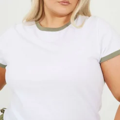 Plus Size Short Sleeve T-shit with Contrast Neck and Sleeve Rib