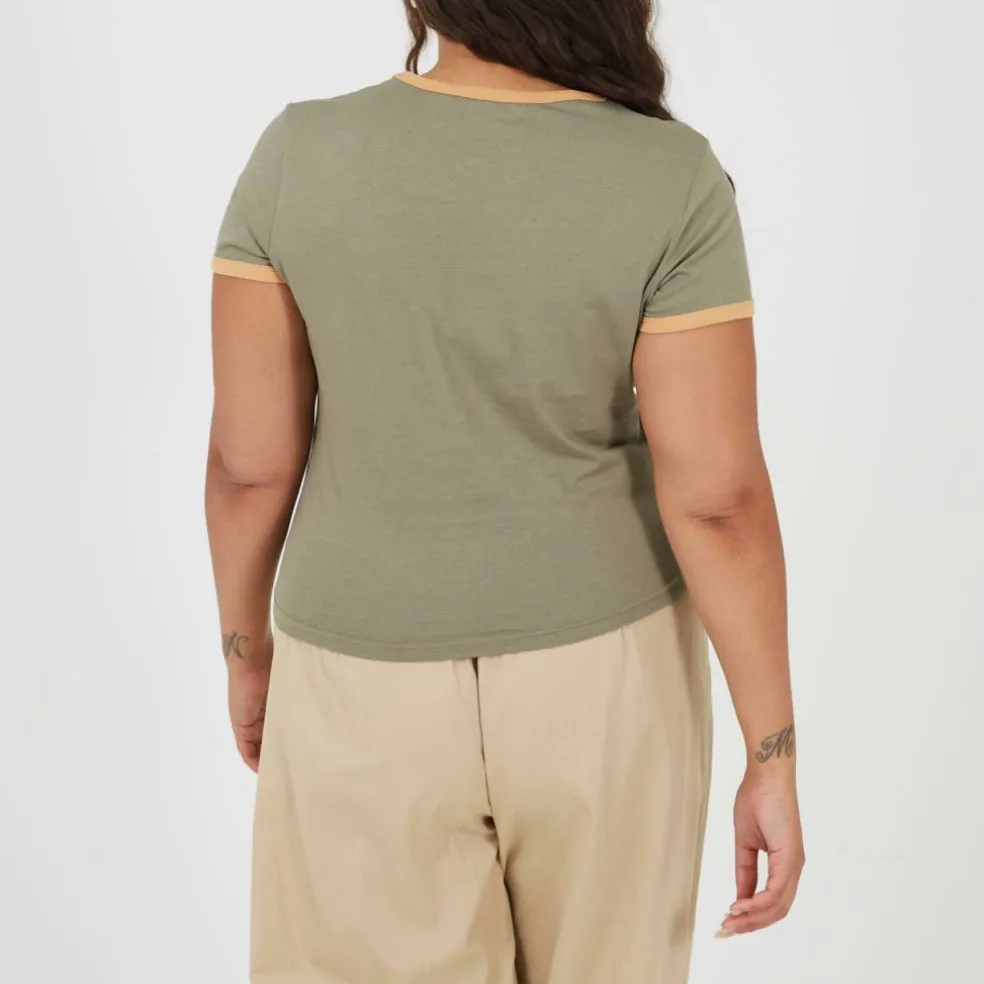 Plus Size Short Sleeve T-shit with Contrast Neck and Sleeve Rib
