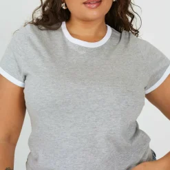 Plus Size Short Sleeve T-shit with Contrast Neck and Sleeve Rib