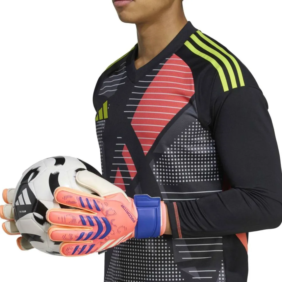 Predator Match Fingersave Goalkeeper Gloves Adults