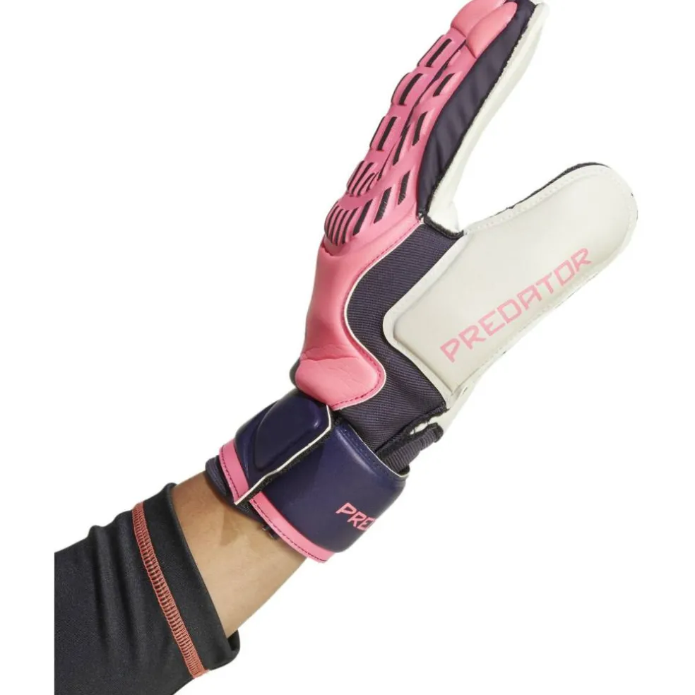 Predator Match Fingersave Goalkeeper Gloves Adults