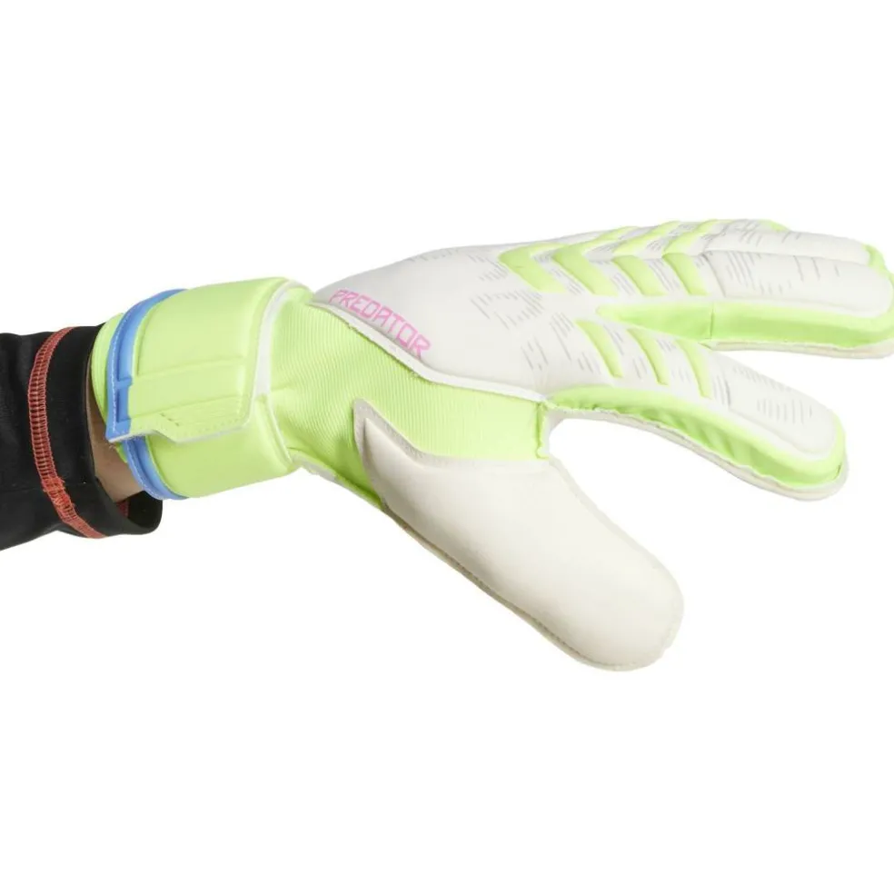 Predator Match Fingersave Goalkeeper Gloves Adults
