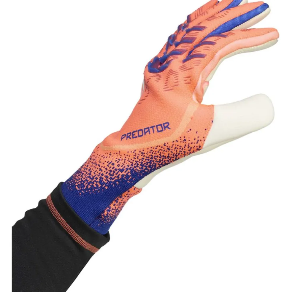 Predator Pro Goalkeeper Gloves Adults