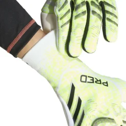 Predator Pro Goalkeeper Gloves Adults