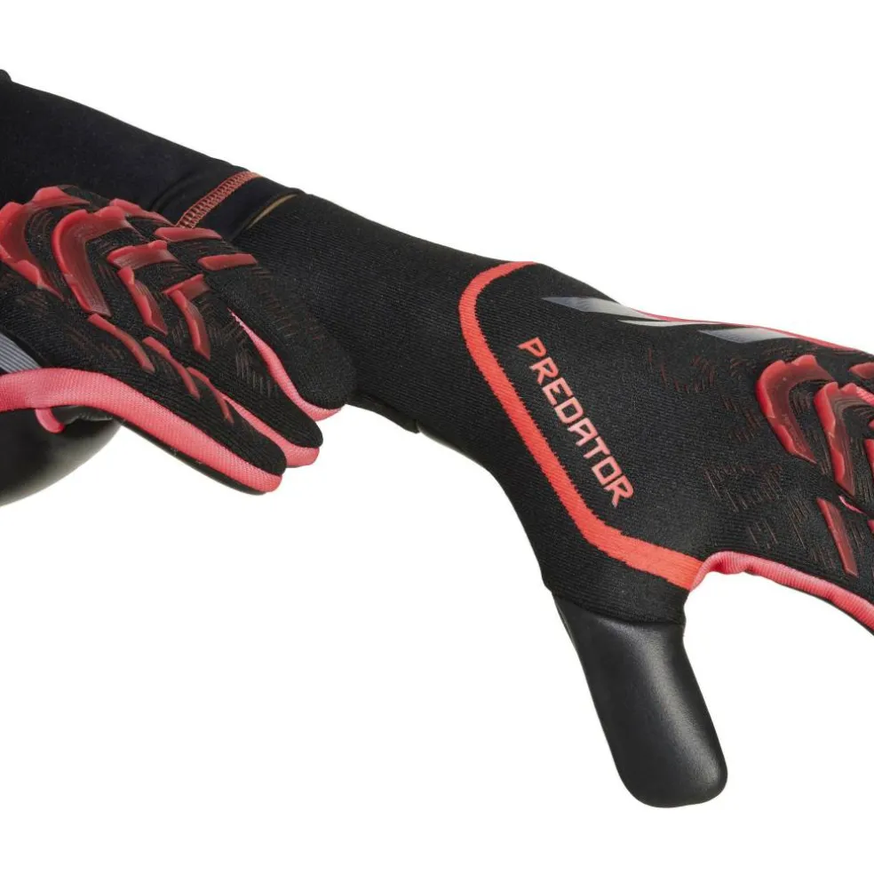 Predator Pro Goalkeeper Gloves Adults