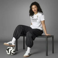 Real Madrid Home KIt 2024 2026 Womens