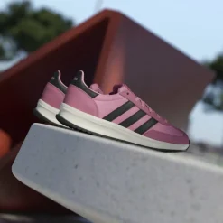 Run 70s 2.0 Low-Top Trainers Womens