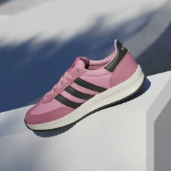 Run 70s 2.0 Low-Top Trainers Womens