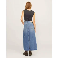 Sleeveless Square Neck Top Ladies