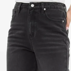 Straight Jean