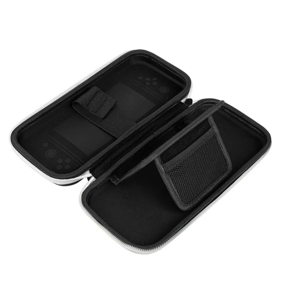 Switch Slim Deluxe Travel Case: Black & White